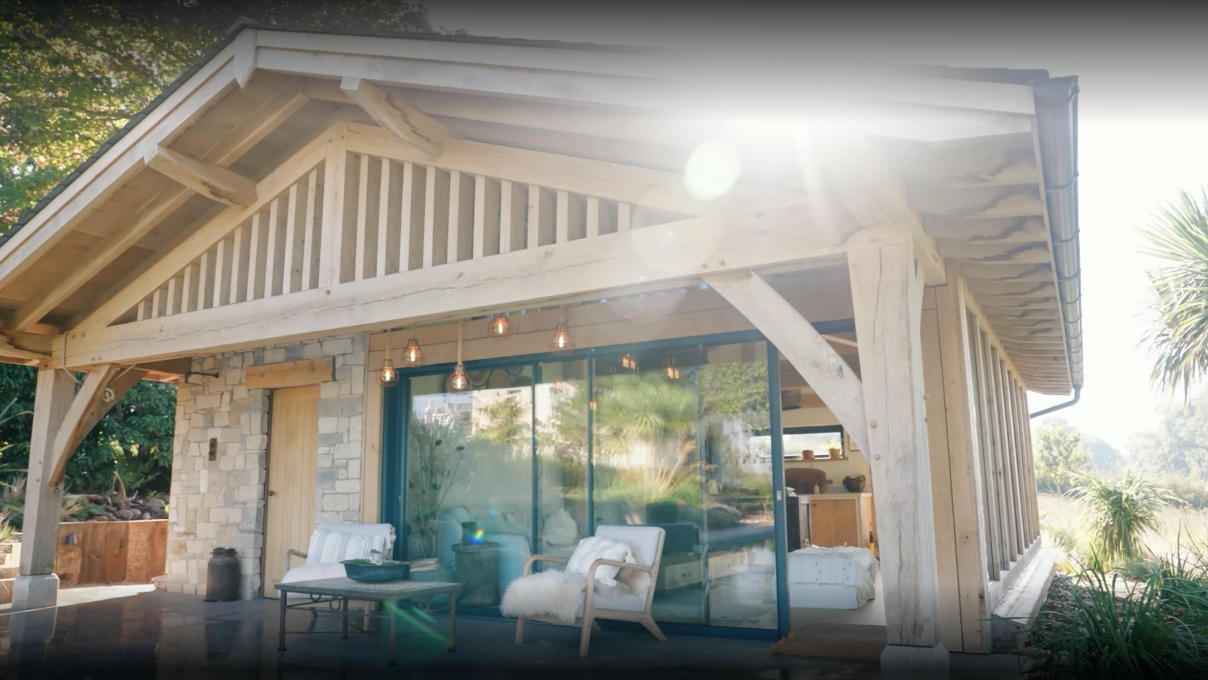 Bespoke_Project_Title_Page_Video