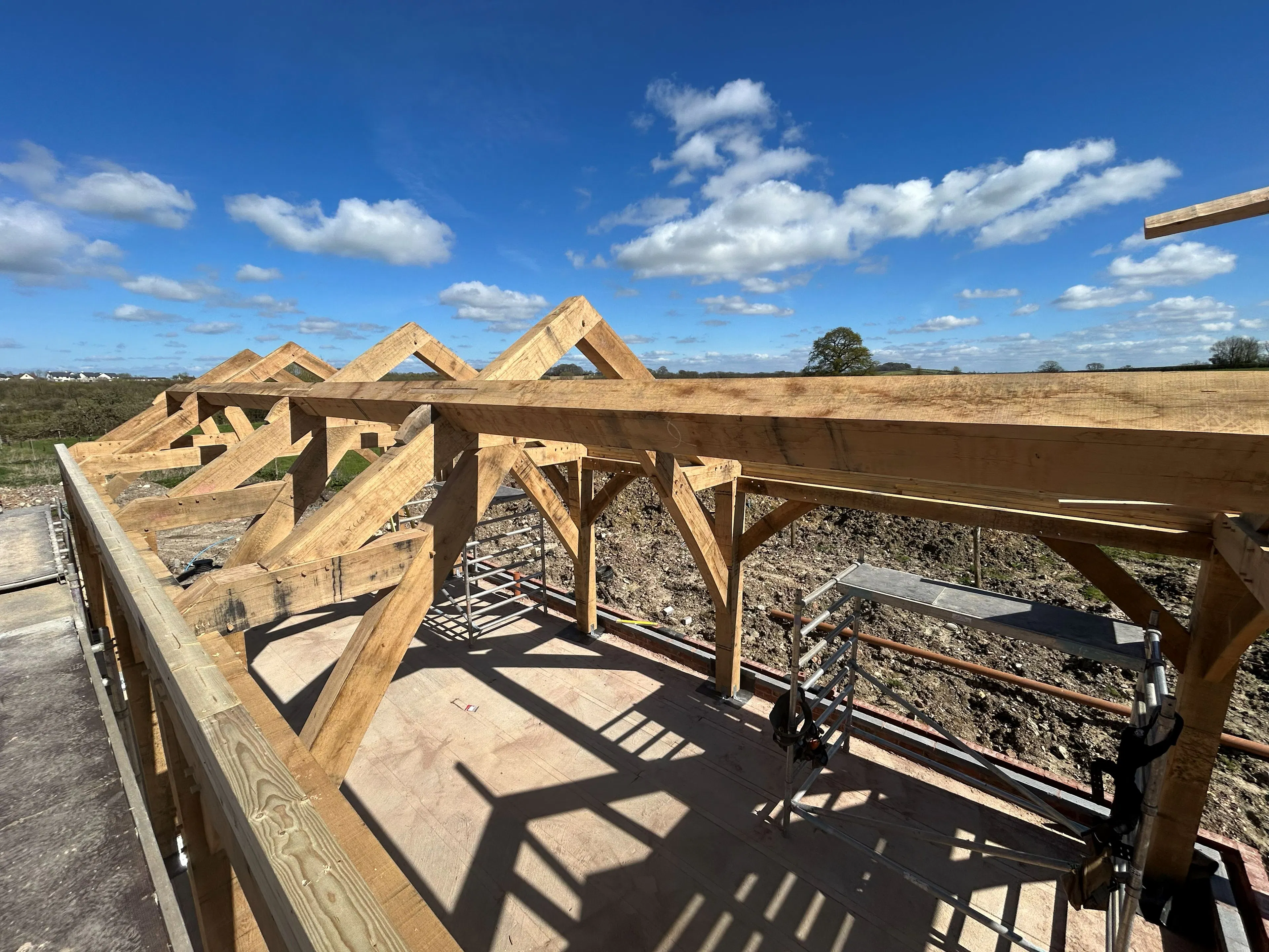 Installation of an oak frame extension