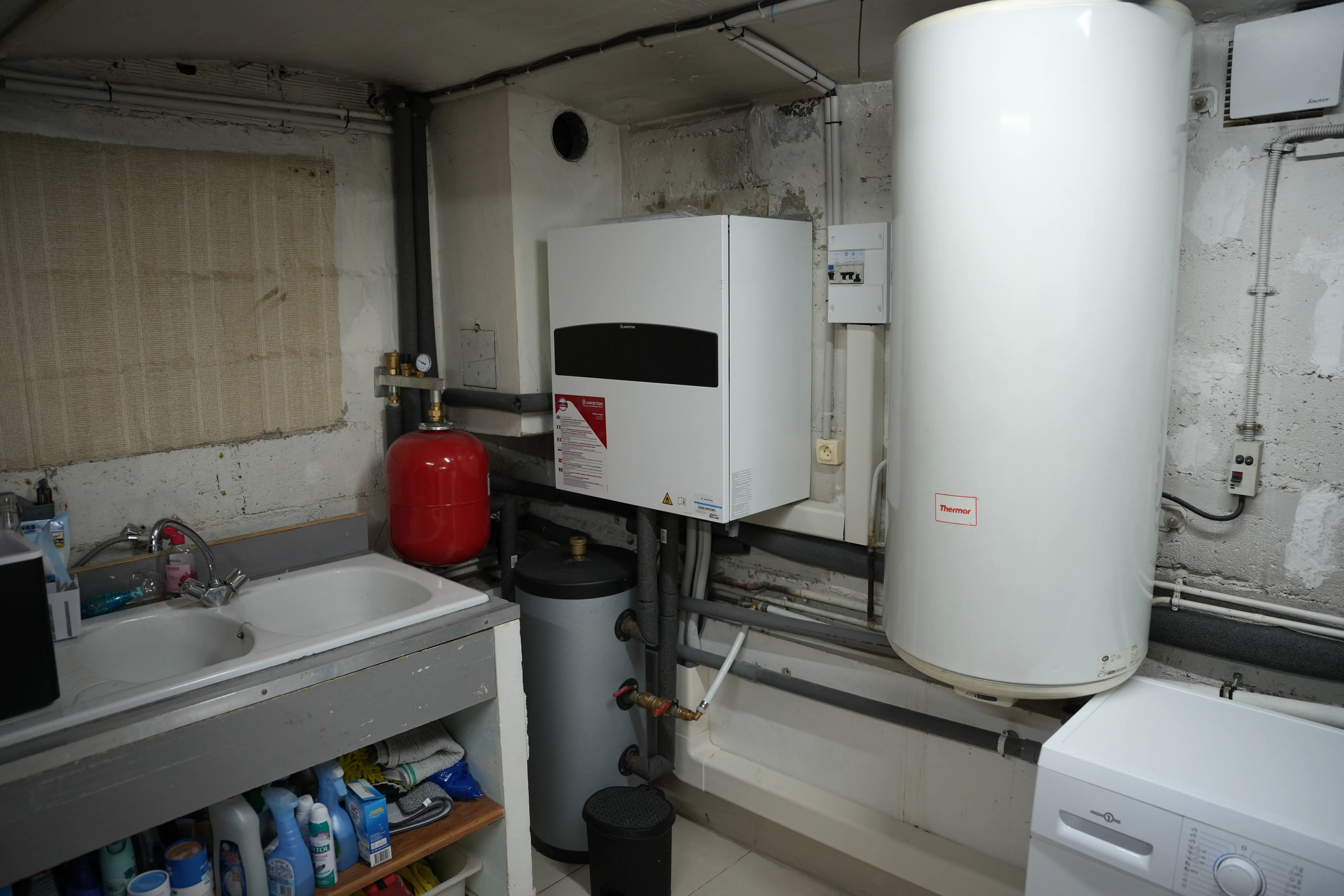 Pompe à chaleur air / eau installée chez monsieur Adapen par Avisun x Carrefour énergies