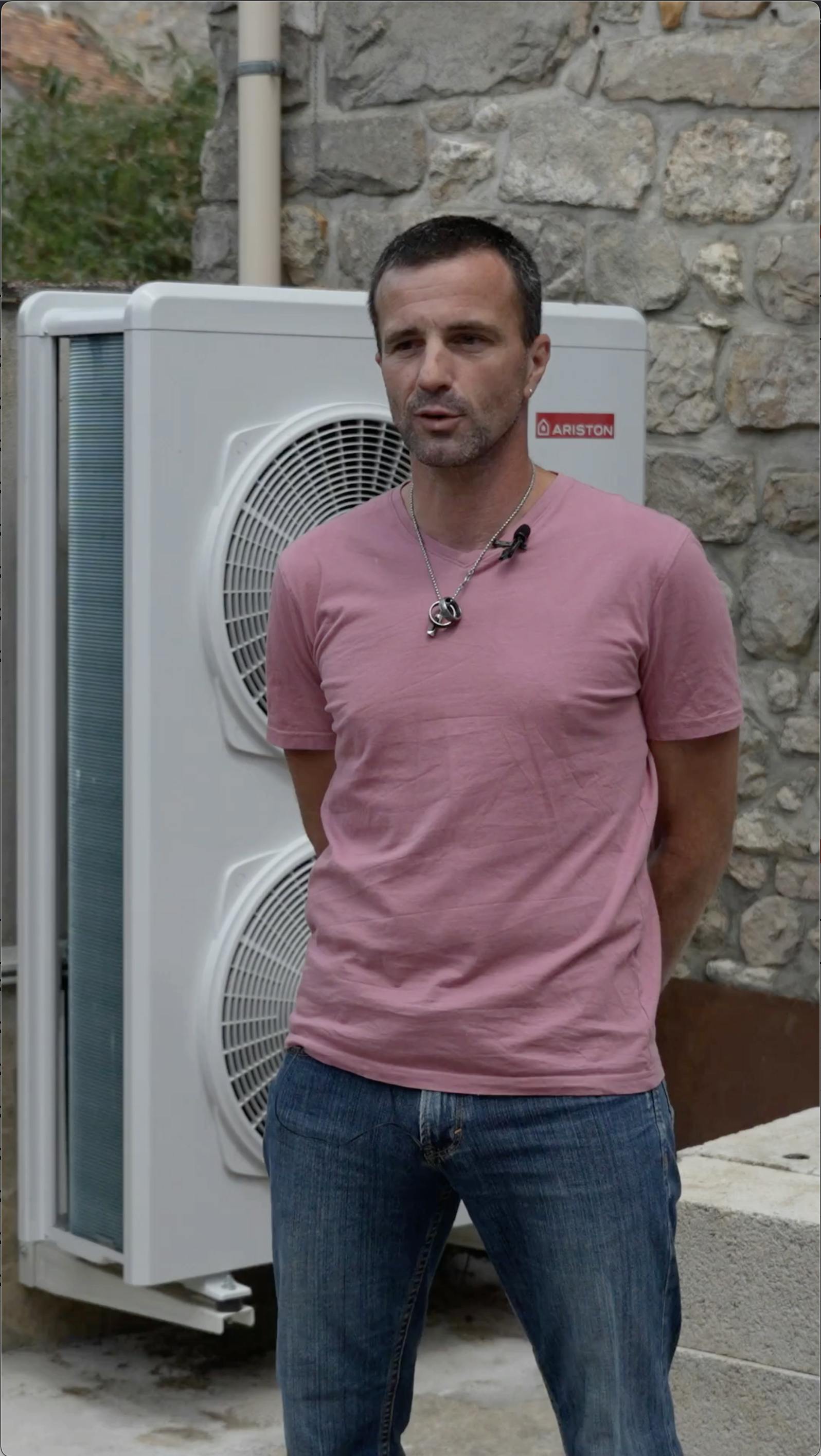 Témoignage client monsieur Ghilem installation pompe à chaleur air eau 15kW par Carrefour Énergies à Champcueil