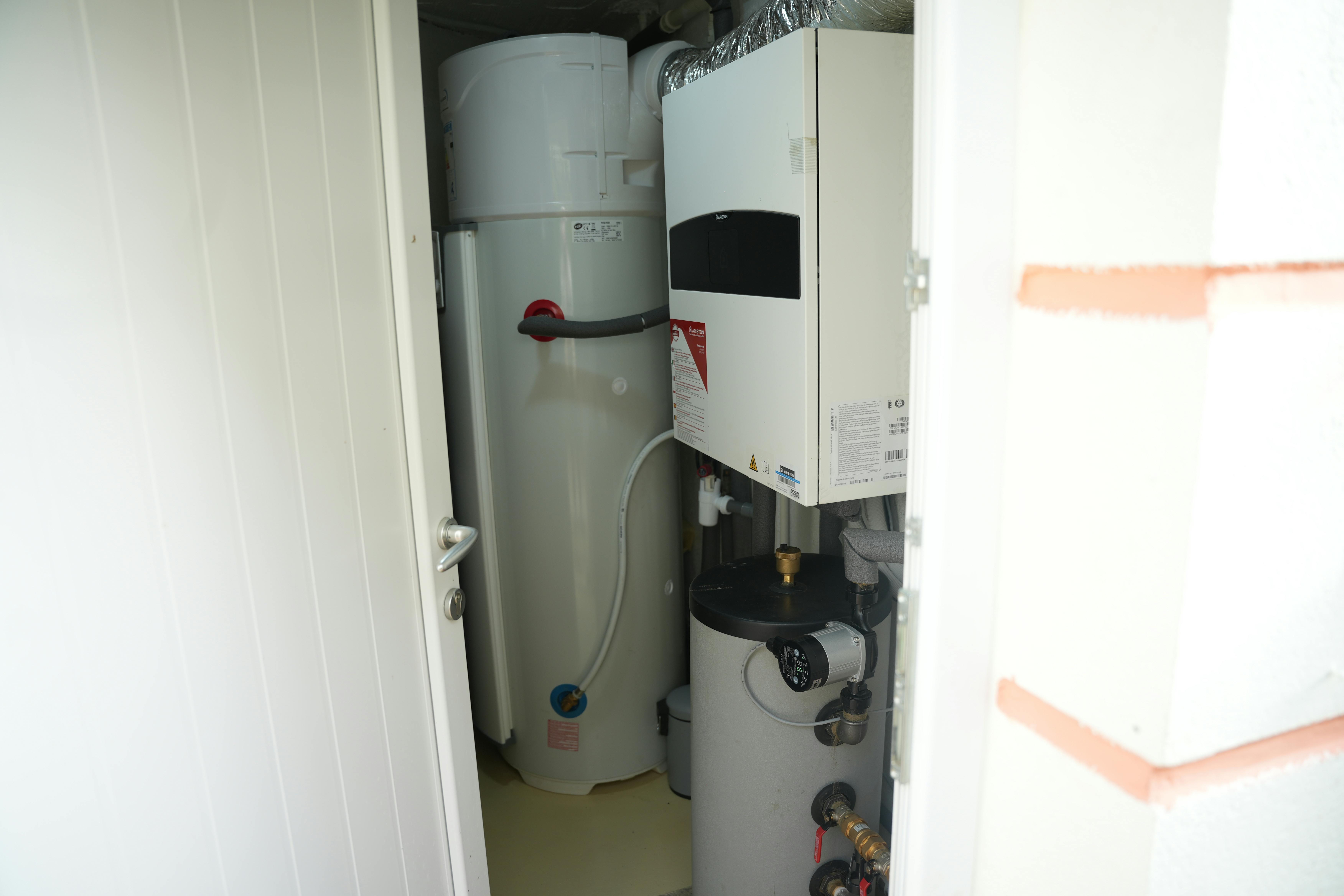 chauffe-eau installé chez madame Hamdi par carrefour énergies x avisun