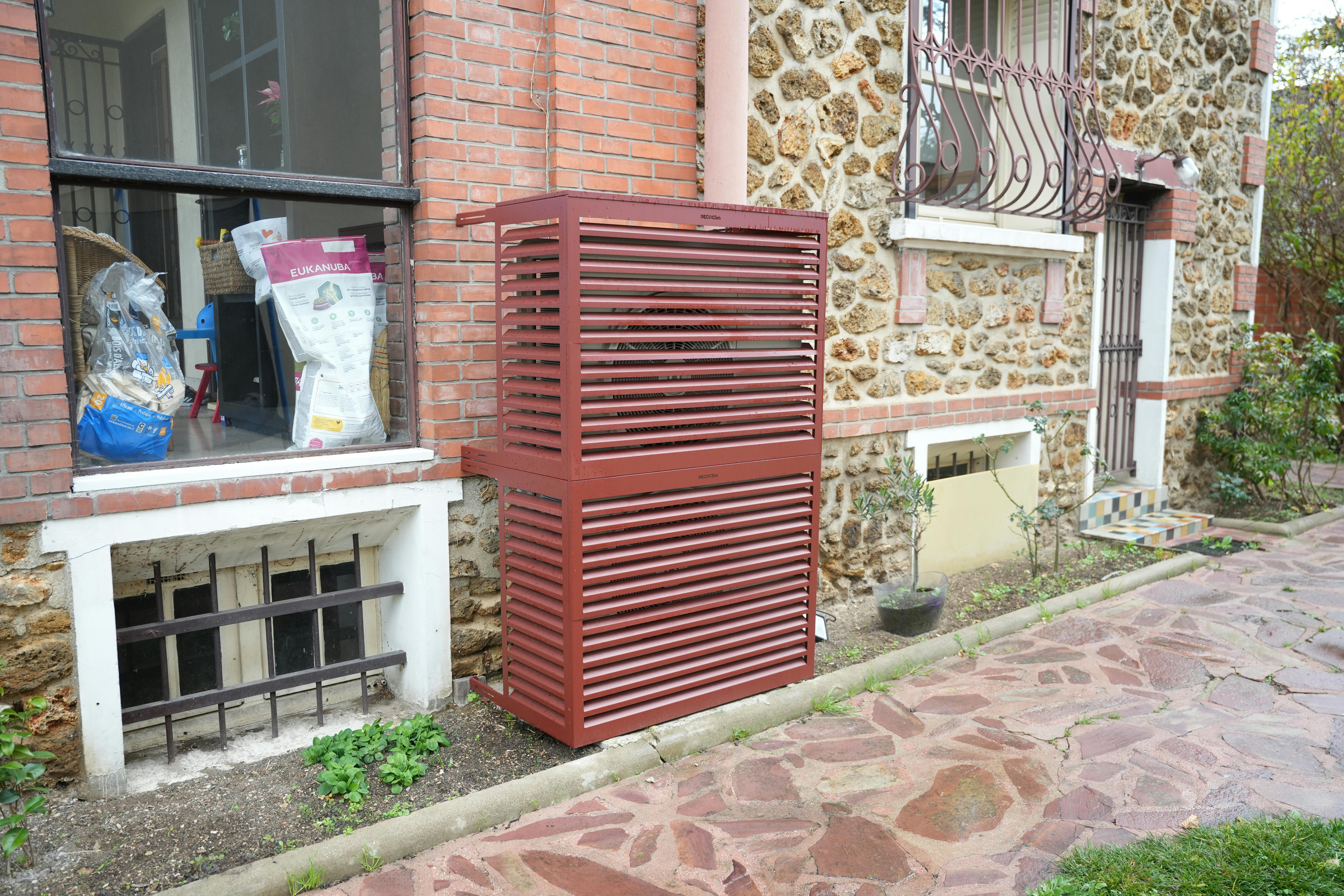 cache pompe à chaleur air eau installé chez monsieur Avice par carrefour énergies x avisun