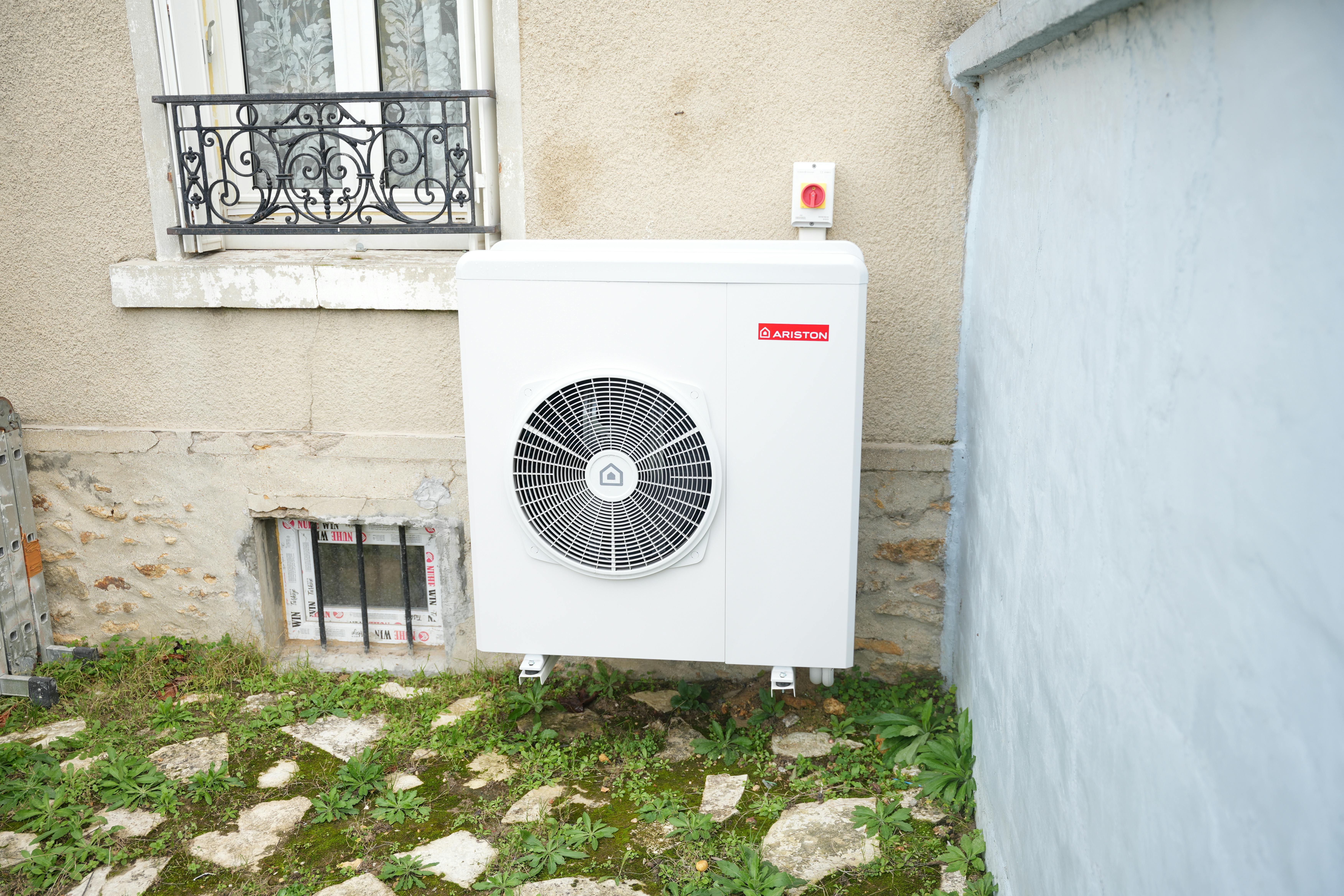 Pompe à chaleur air eau unité extérieure