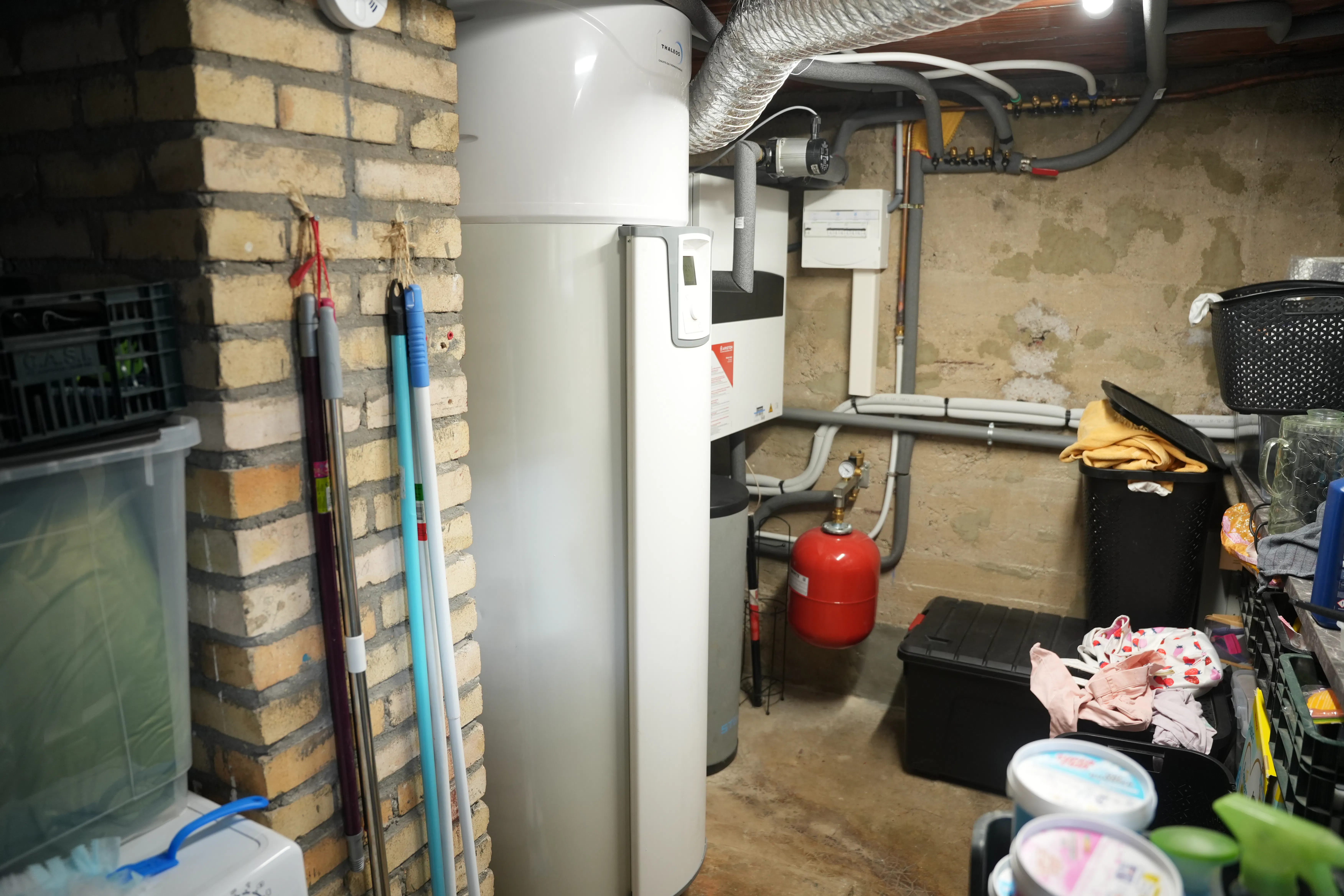 pompe à chaleur air eau + ballon thermodynamique installés chez monsieur Fischer