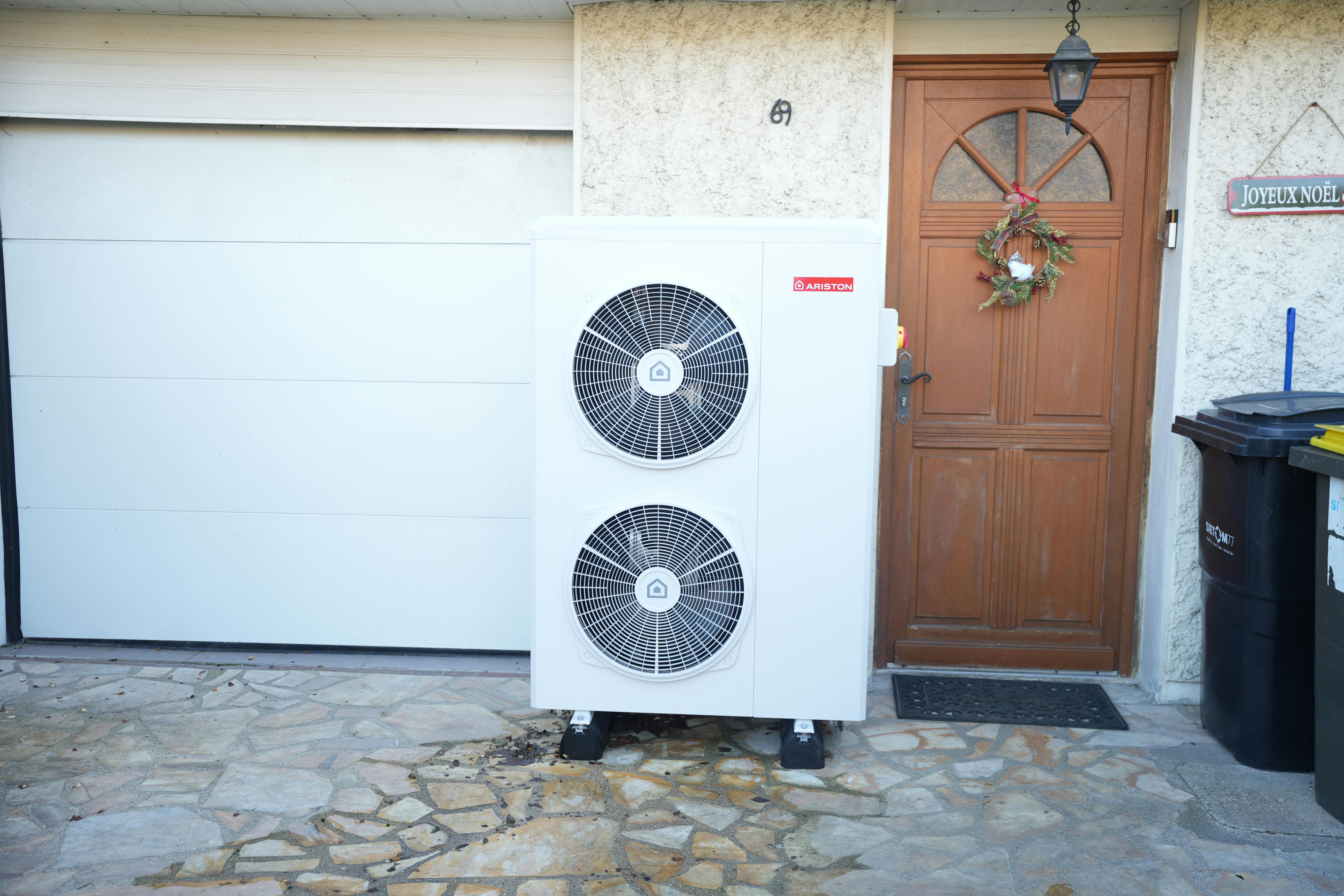 Pompe à chaleur air eau installée chez Monsieur Dalinval