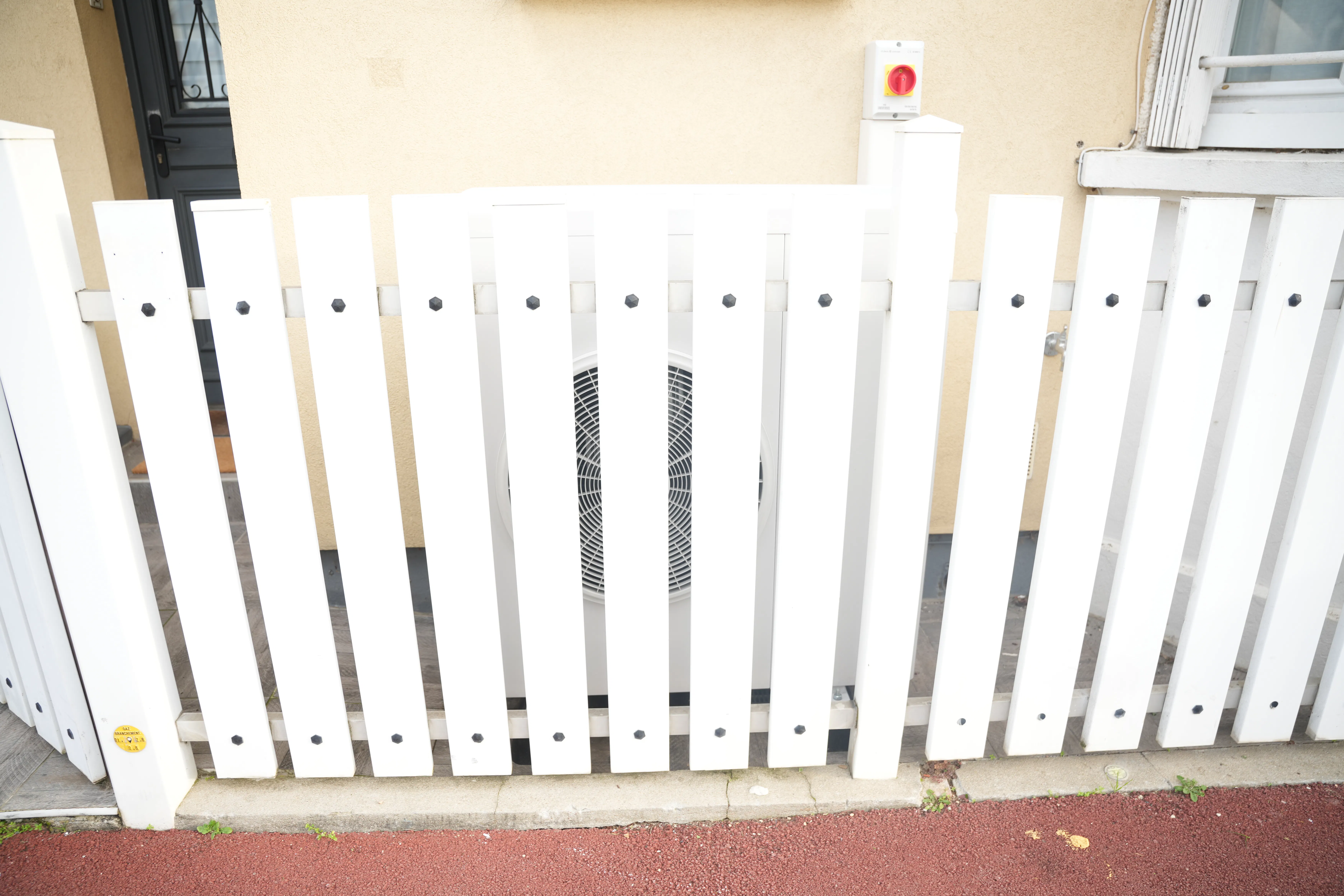 Pompe à chaleur air eau installée chez monsieur Avart