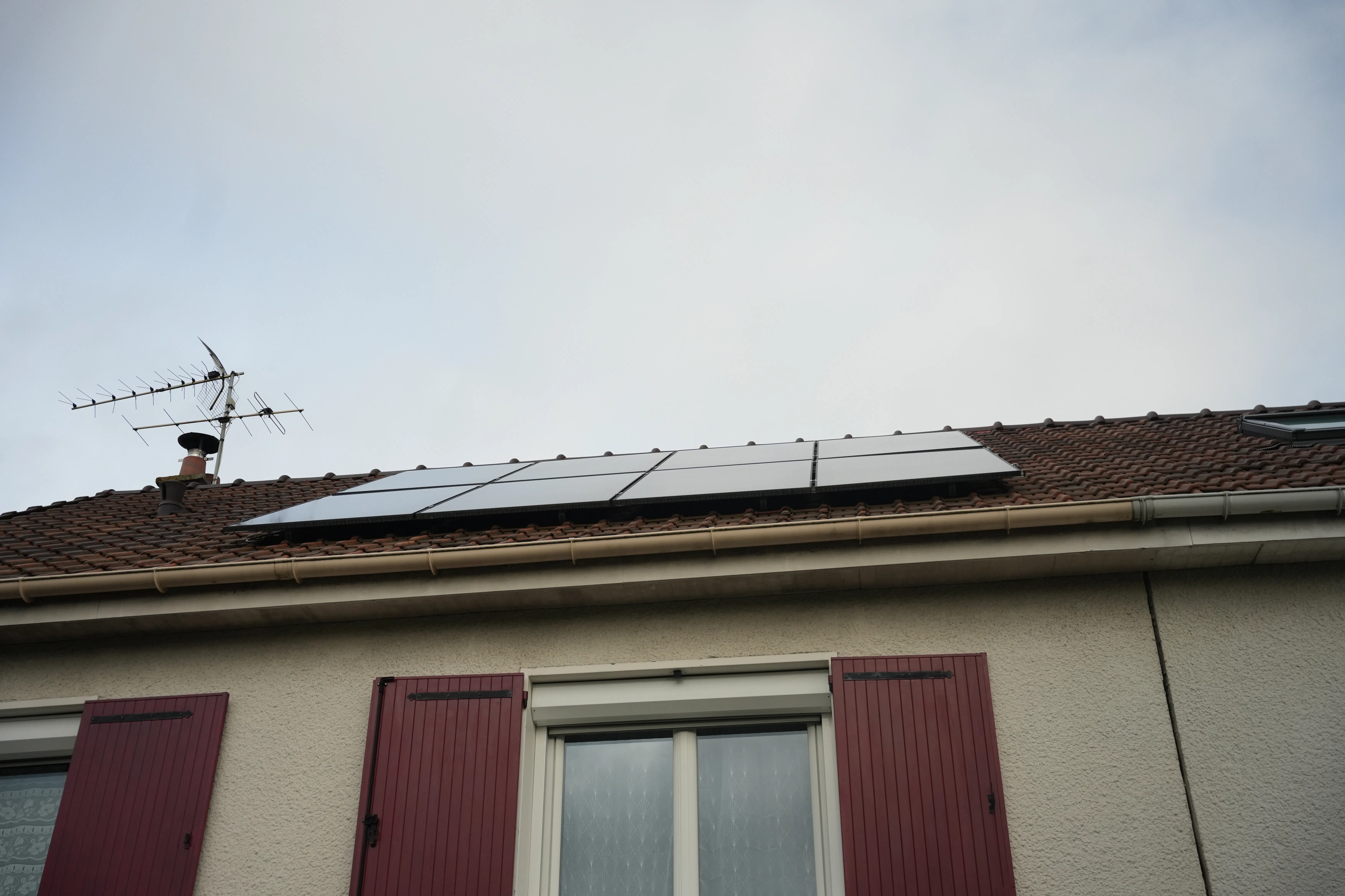 panneaux solaires monocristallins installés chez monsieur Werey