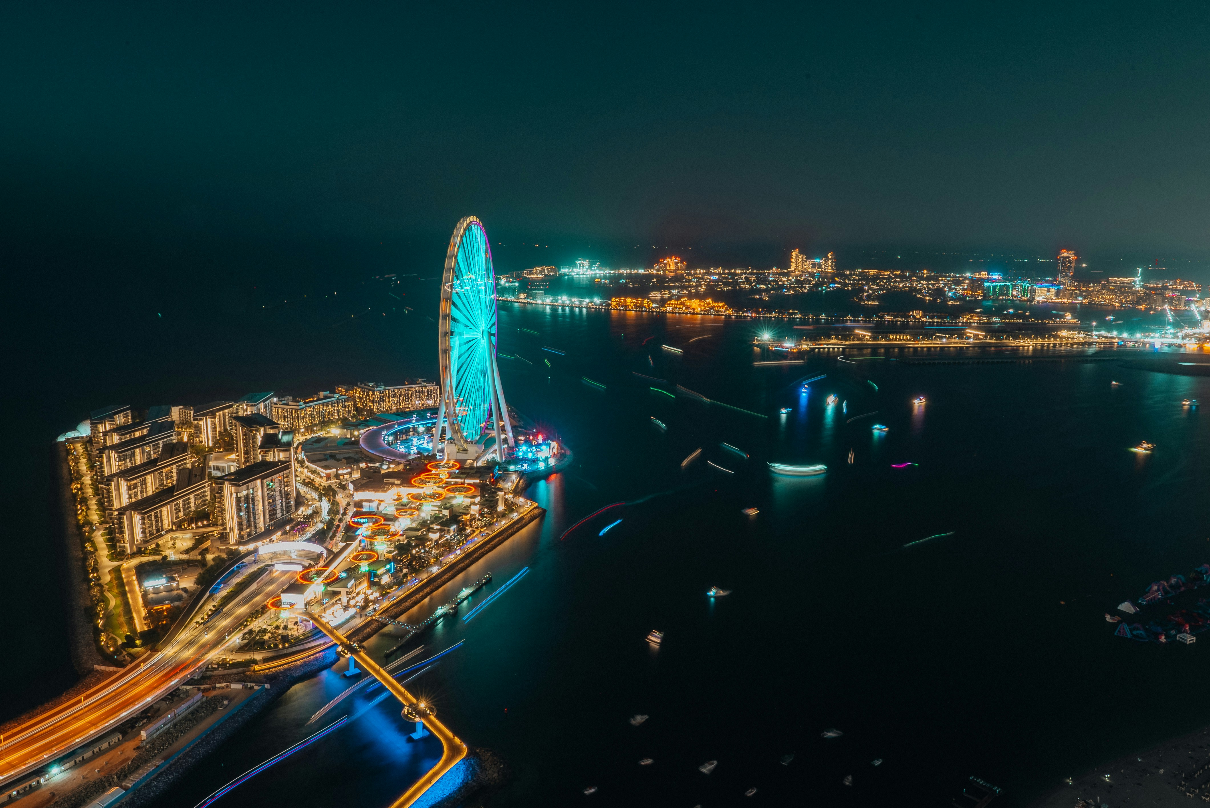 Ramadan, Eid, and the 3 AM Order: How Middle Eastern eCommerce Peaks Demand Smarter Shipping