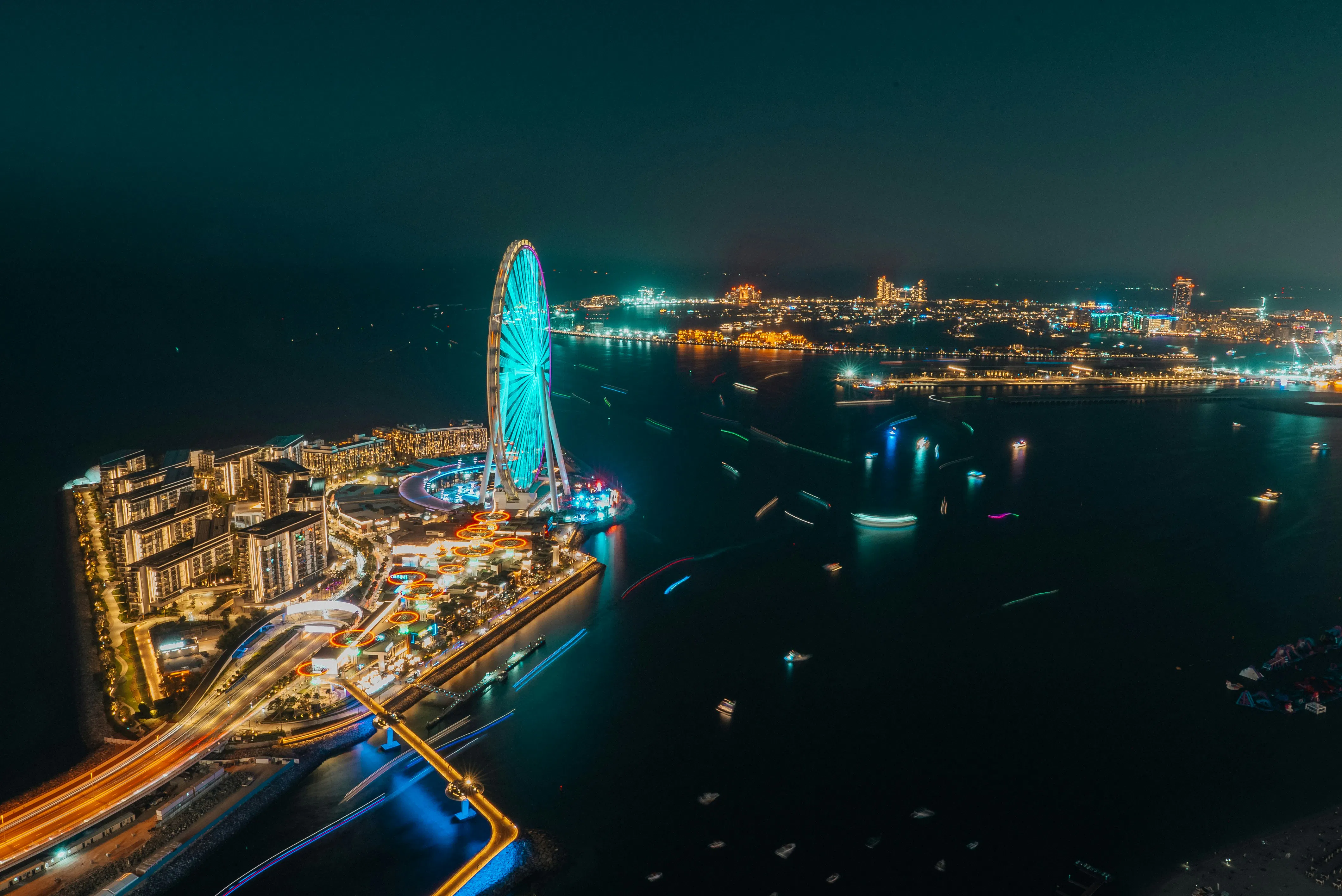 Ramadan, Eid, and the 3 AM Order: How Middle Eastern eCommerce Peaks Demand Smarter Shipping