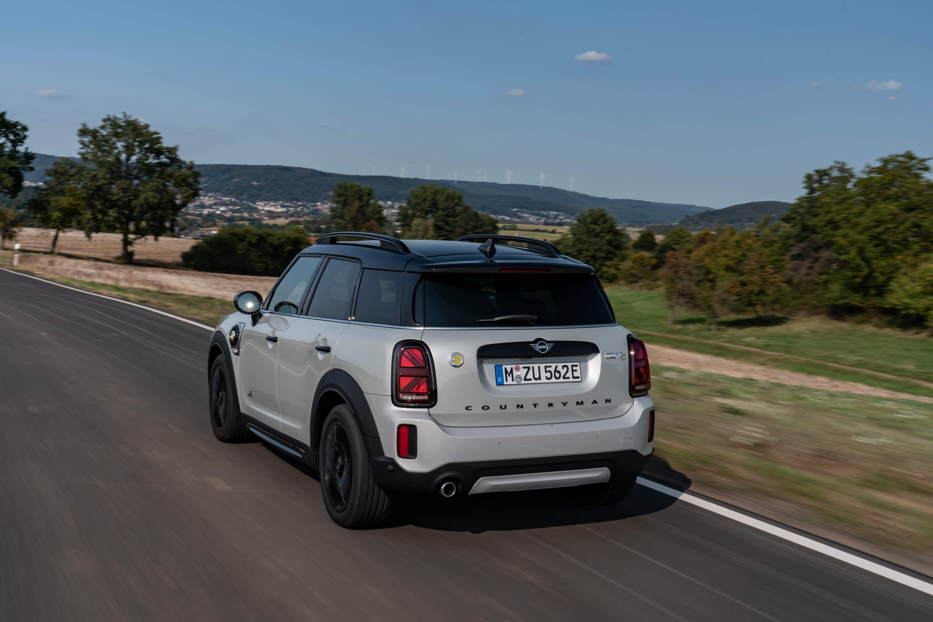 Best Luxury Subcompact Suv 2024 - 4pd3z9x
