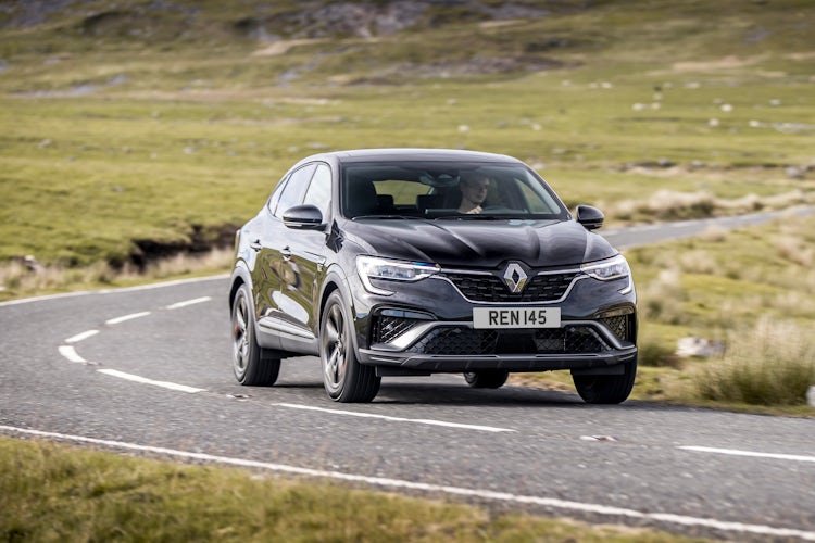 Renault Arkana Review 2024, Performance & Pricing