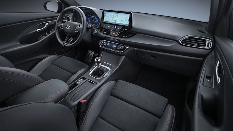 Hyundai i30, Interior y maletero