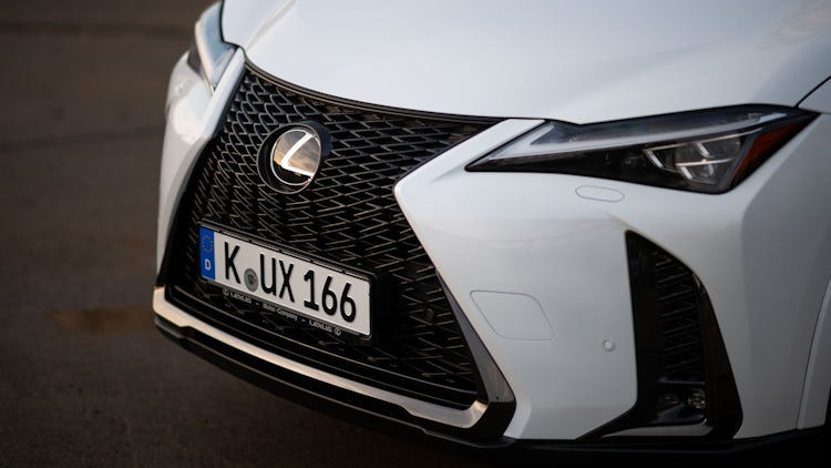 Neuer Lexus UX (2018): Bilder, Preis, Infos, erster Test