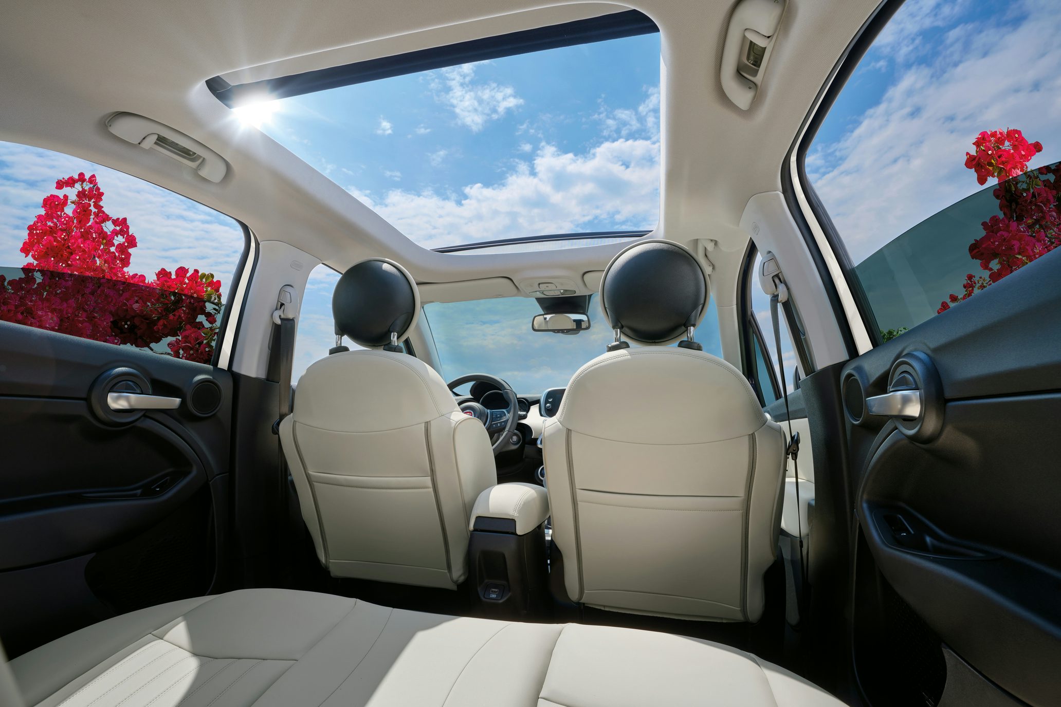 Fiat 500X Dolcevita Hatchback Review 2025 Performance Pricing