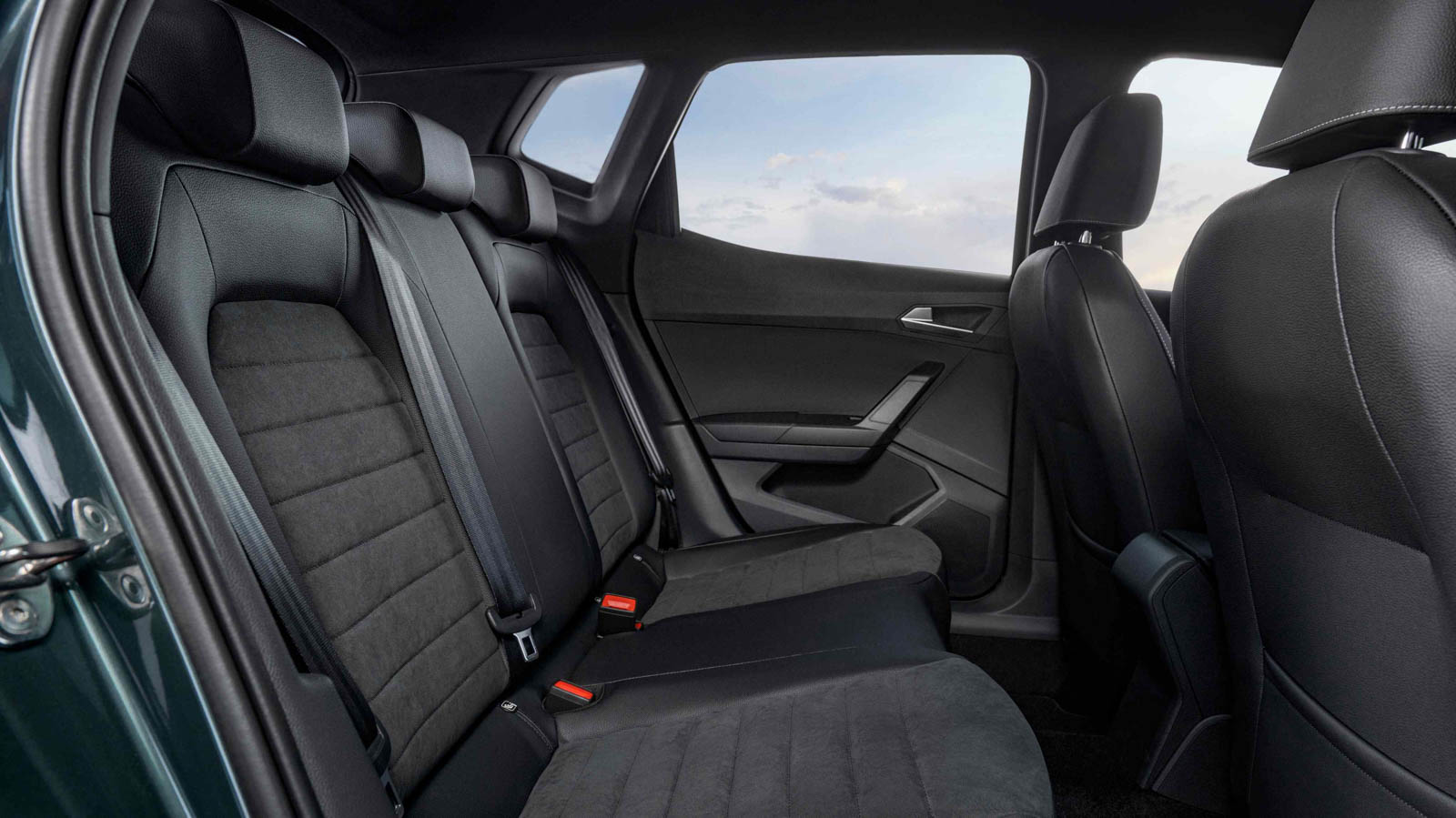 SEAT Arona Interior y maletero Carwow