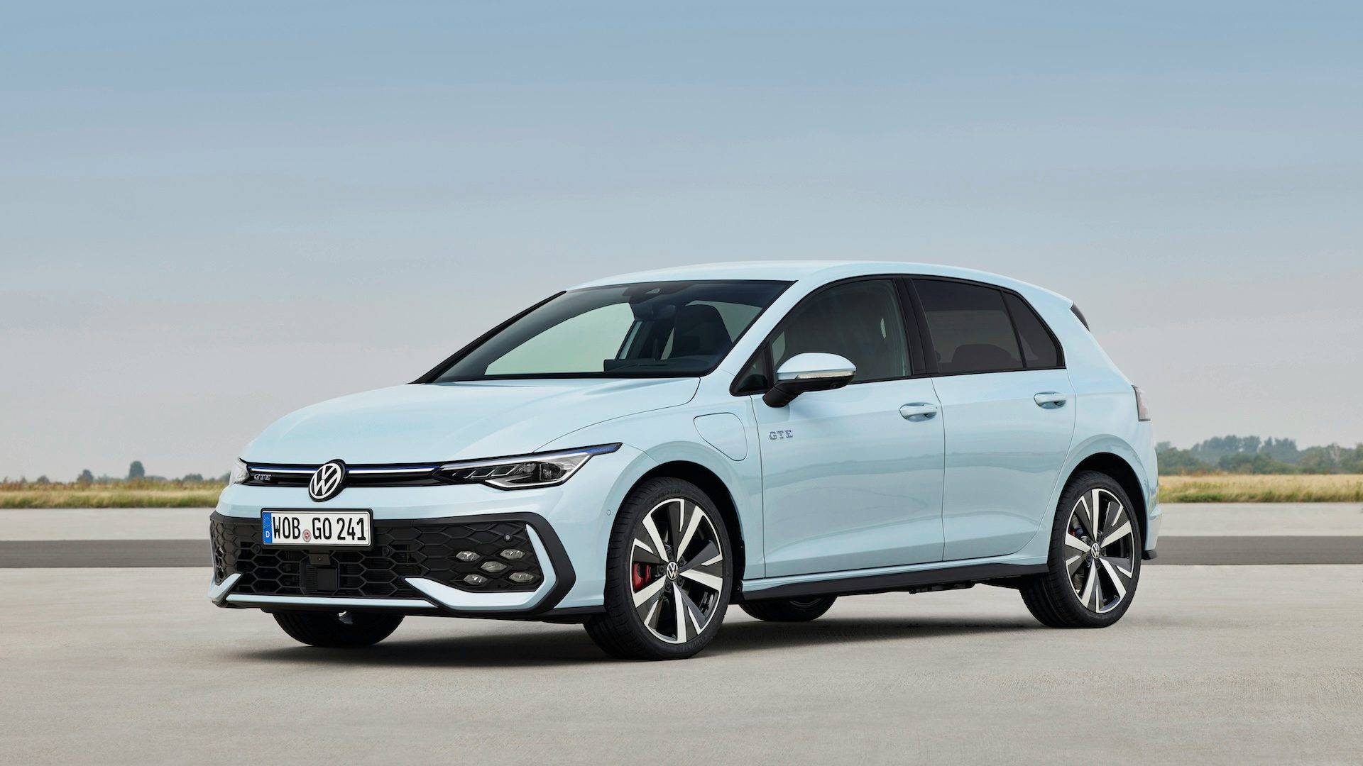 Volkswagen Golf GTE Review 2025 Performance Pricing Carwow