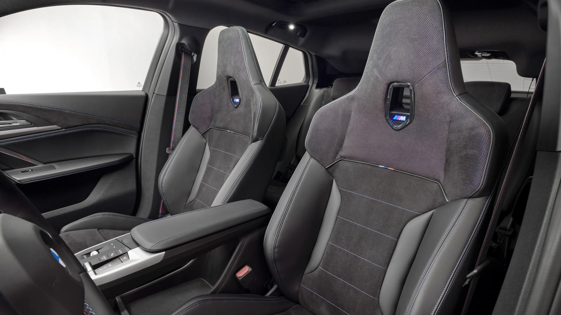 BMW X2 | Interior y maletero | Carwow