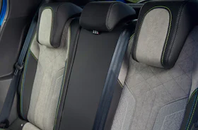 Peugeot e-208 Review 2024 | Performance & Pricing | Carwow