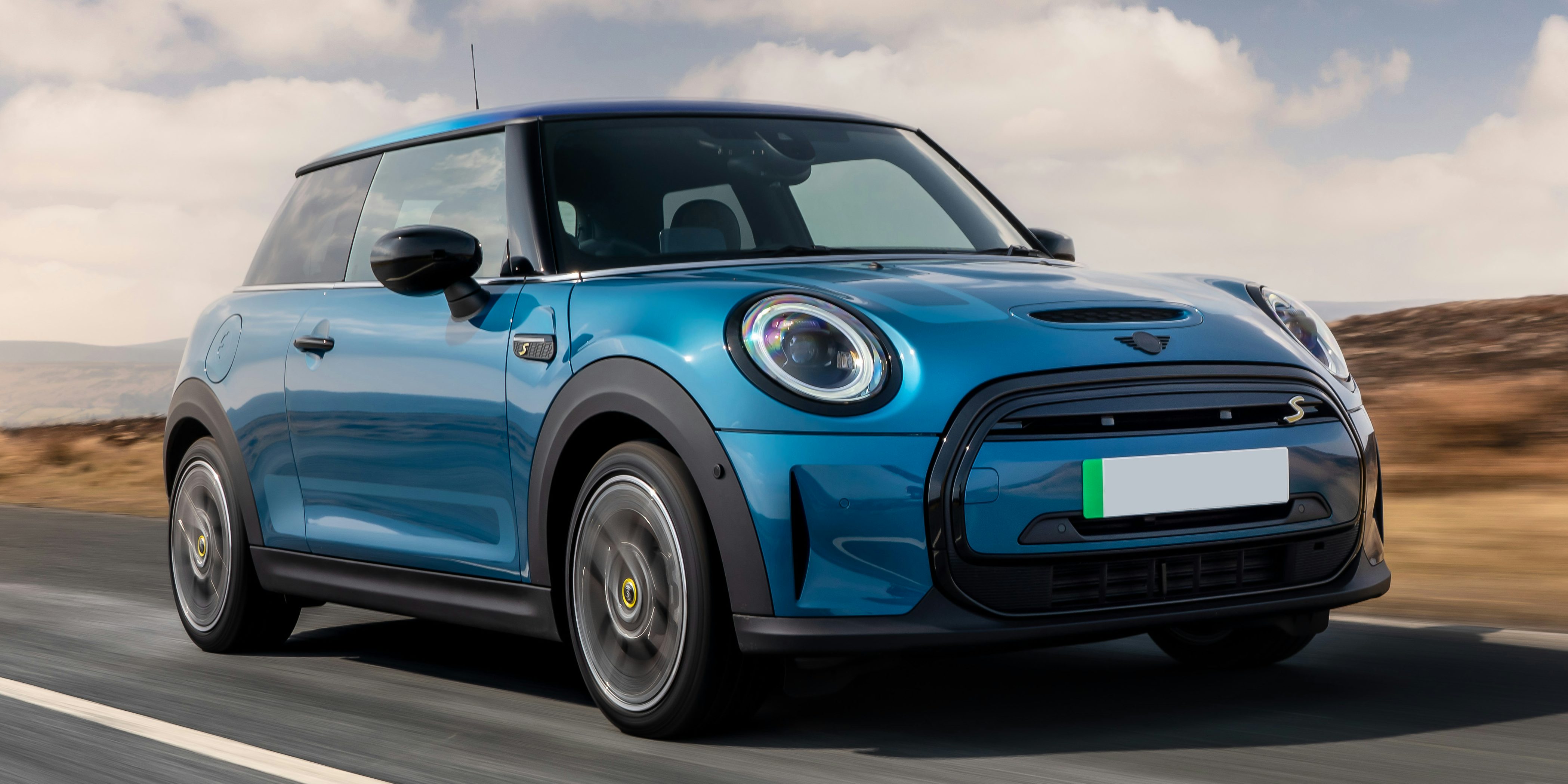 2019-2024) MINI Electric Review Performance Pricing Carwow