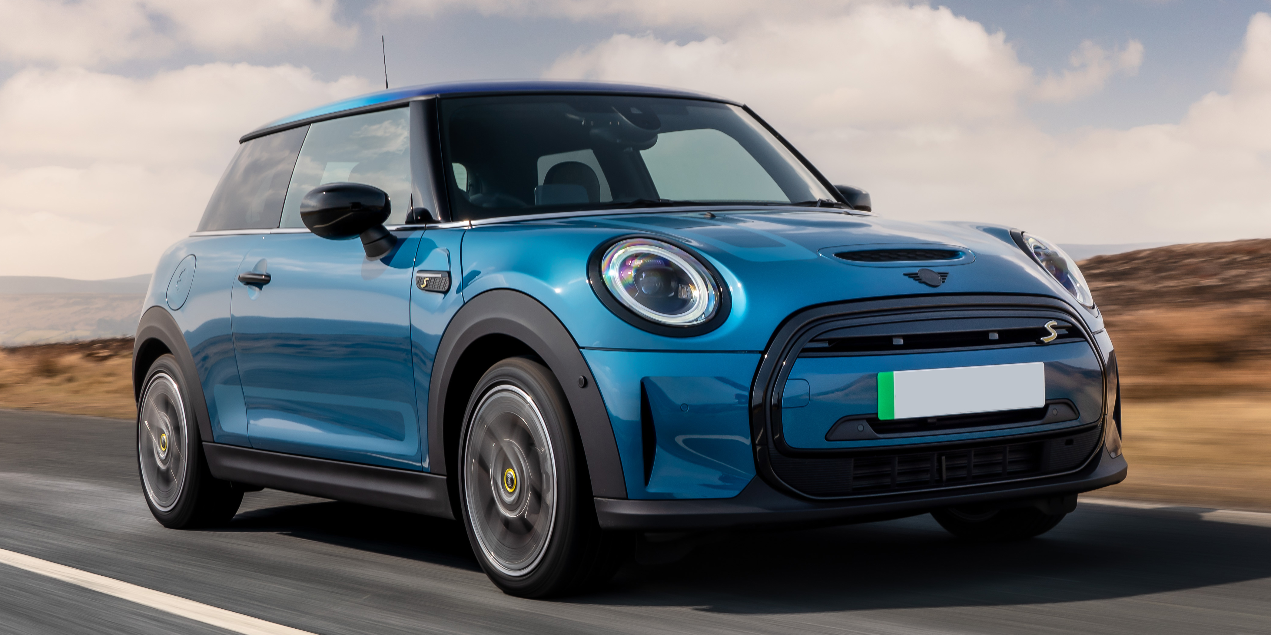 MINI Electric 2019 2024 Review Performance Pricing Carwow