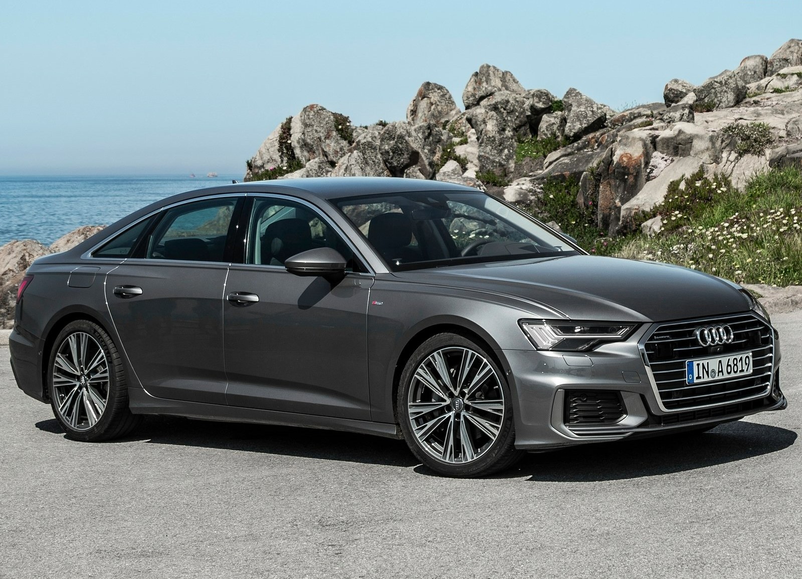 Audi A6: Technische Daten, Maße, Innenraum