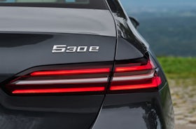 2023 BMW 5 Series rear light