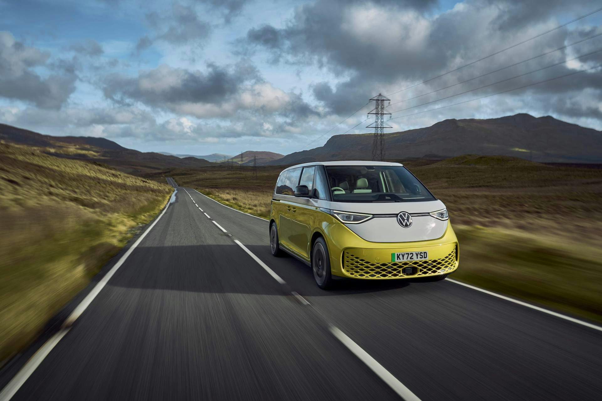 2022 Volkswagen ID Buzz front quarter moving