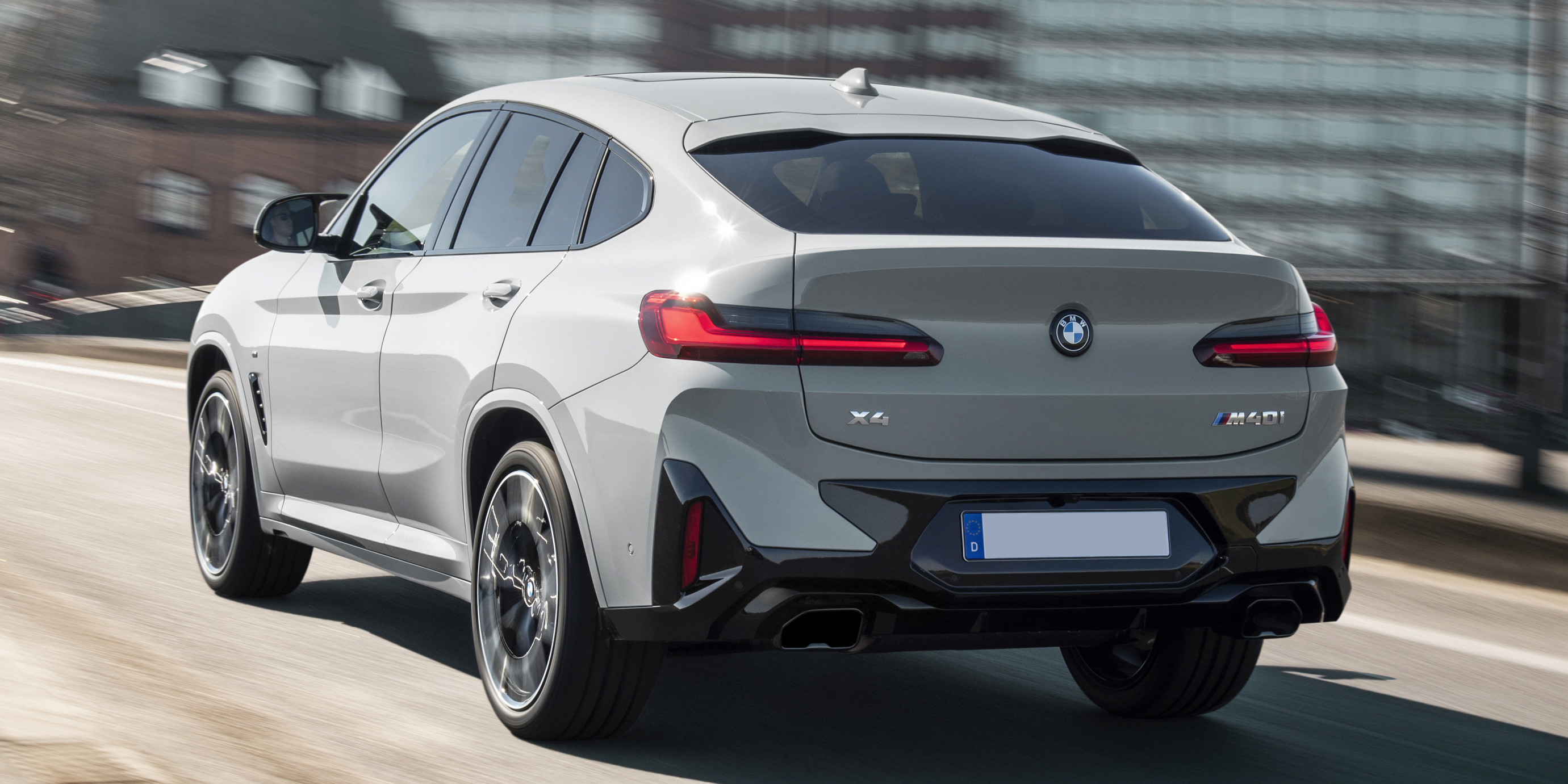 X 4 powered. BMW x4 m40i 2022. BMW x4 2021. BMW x4 2022 серый. БМВ х4 2022.