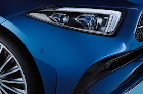 Mercedes-Benz CLS Coupé Azul Espectral detalles