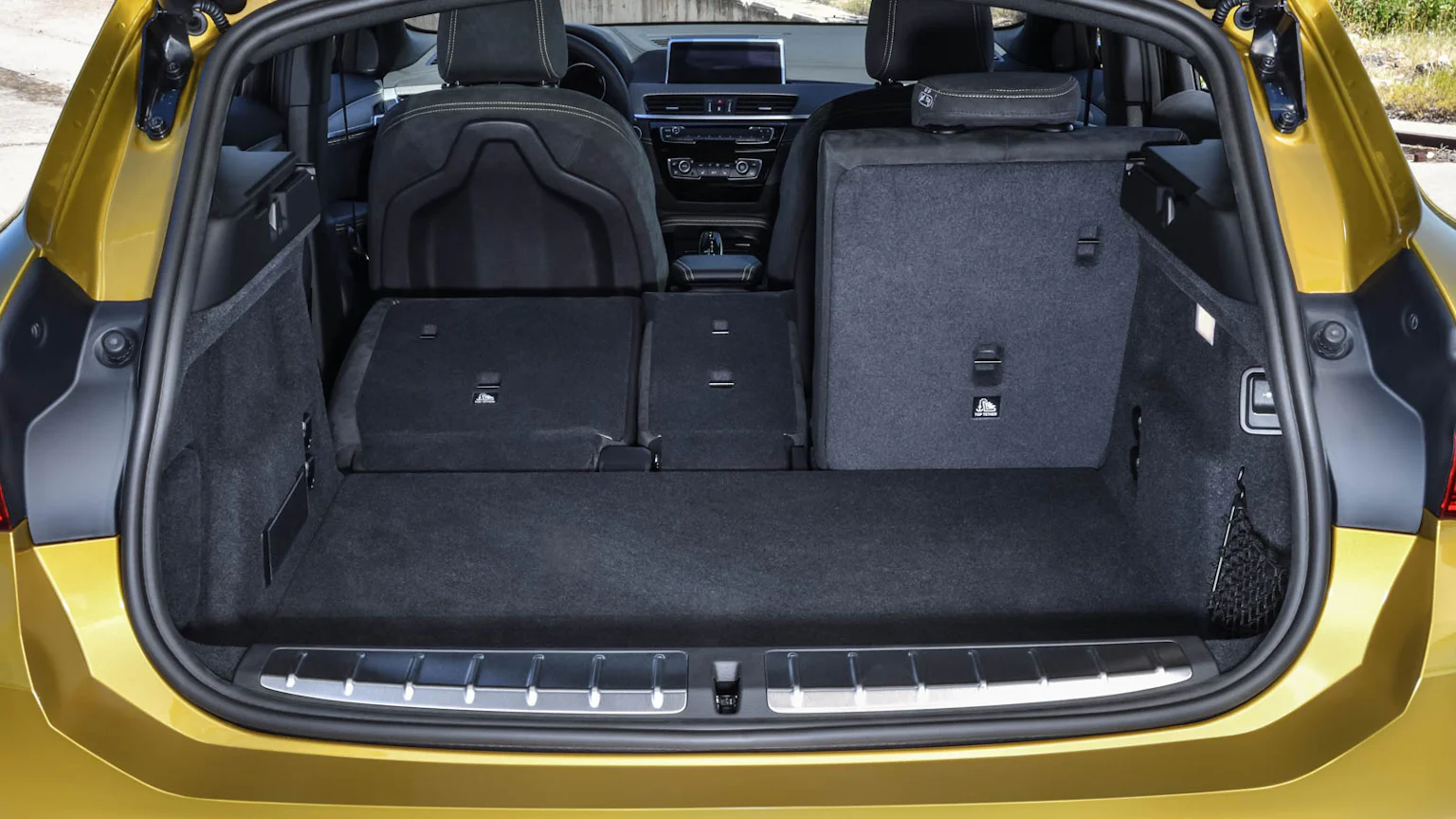 BMW X2 | Interior y maletero | carwow