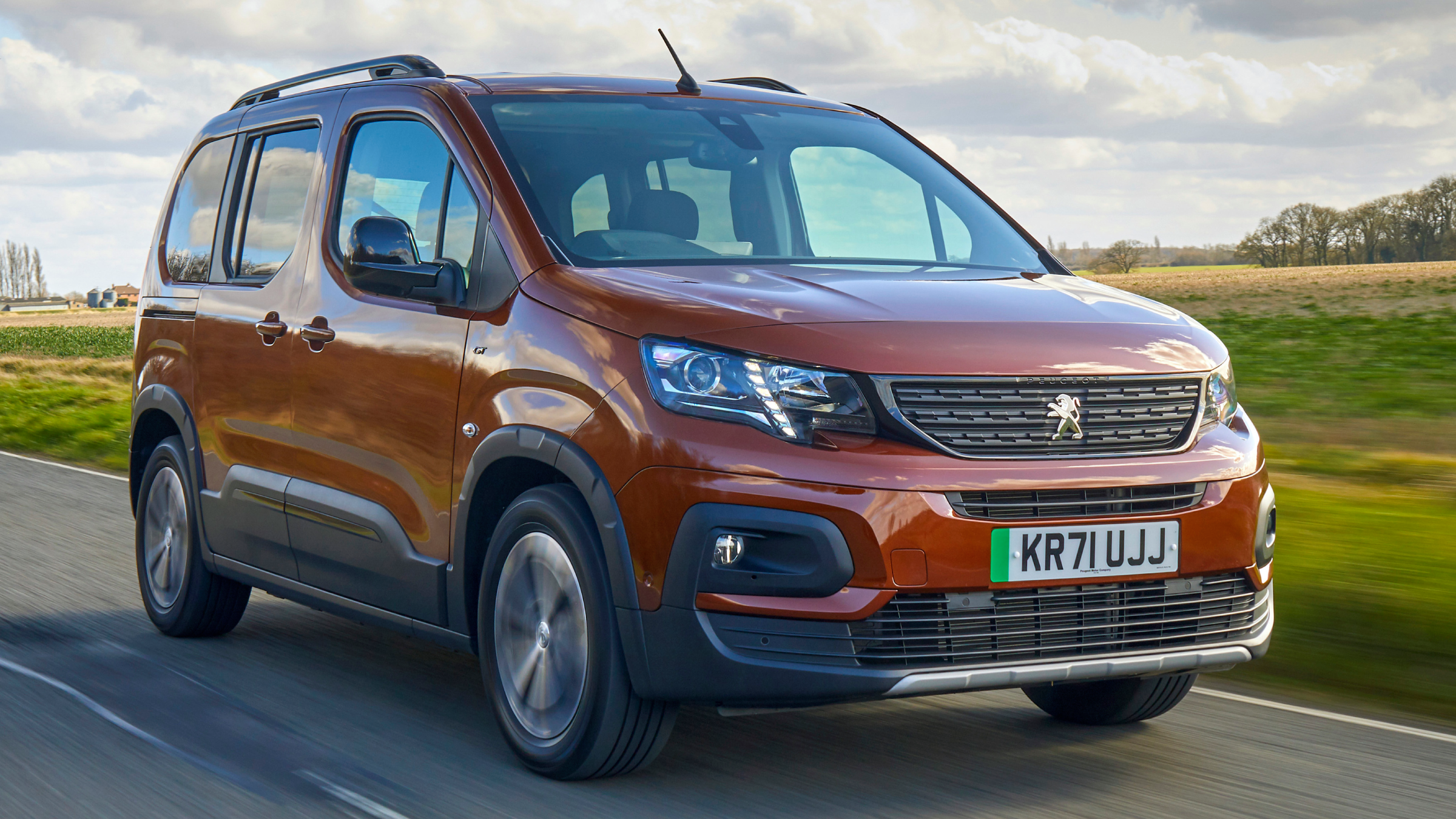 Peugeot e-Rifter Review 2024 | Performance & Pricing | Carwow