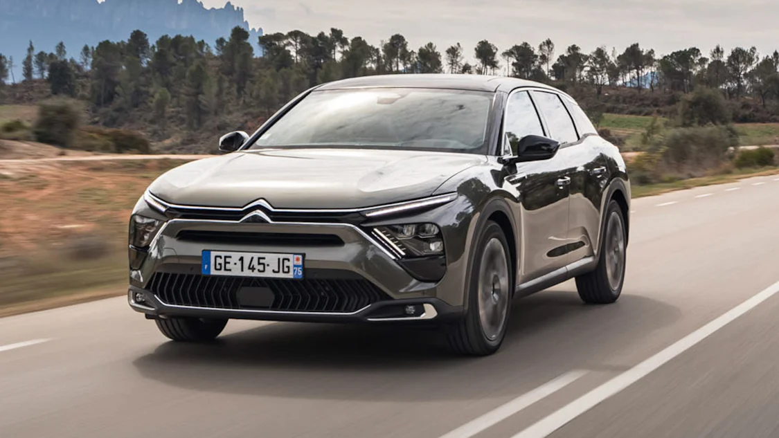 Prueba Citroën C5 X Híbrido Enchufable 2024 | Precio y Opinión | Carwow