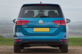 Volkswagen Touran Review 2024 | Performance & Pricing | Carwow