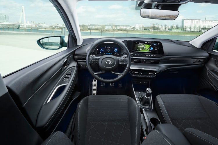 Praxistest Hyundai Bayon: Zweieinhalb Zentimeter bis zum SUV 