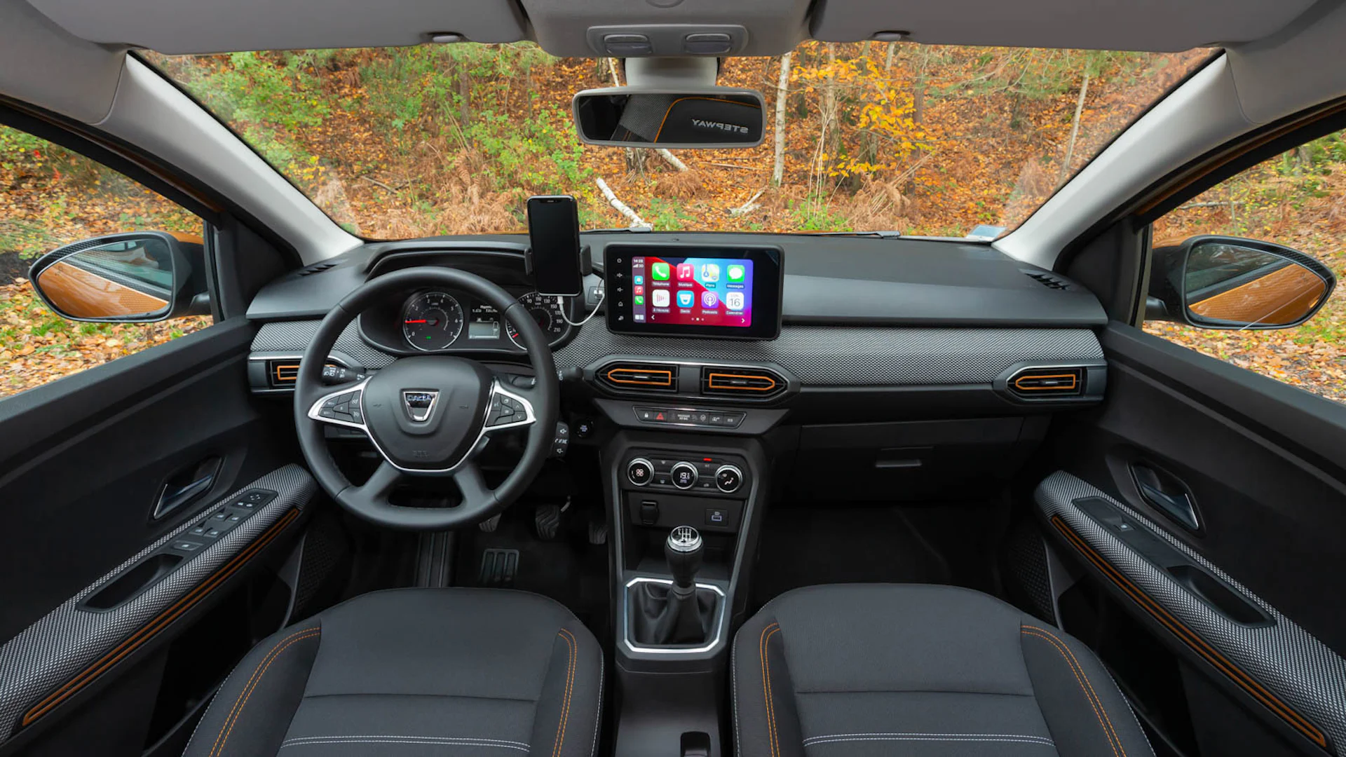 Dacia Sandero Interior Y Maletero Carwow dacia-sandero-interior-y-maletero-carwow