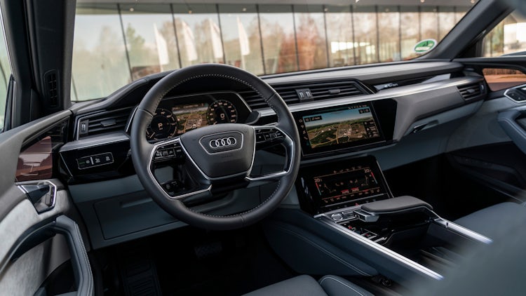 SUV-Coupé für die e-tron-Familie: der Audi e-tron Sportback