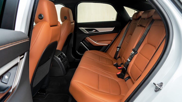 Jaguar XF Facelift (2021): Vierzylinder, Preise, Daten