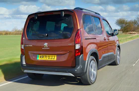 Peugeot e-Rifter Review 2026 | Performance & Pricing | Carwow