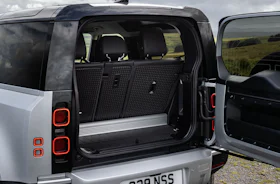 Land Rover Defender 90 Review 2026 | Performance & Pricing | Carwow