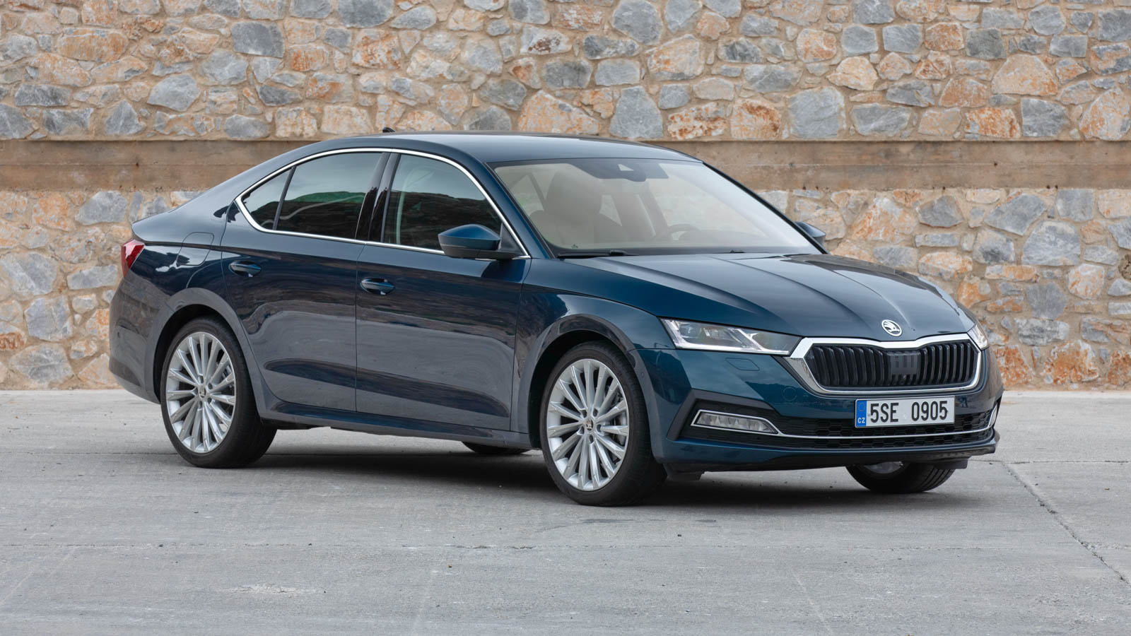 Skoda Octavia Azul Lava