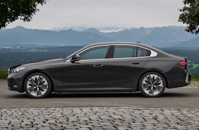 2023 BMW 5 Series side static
