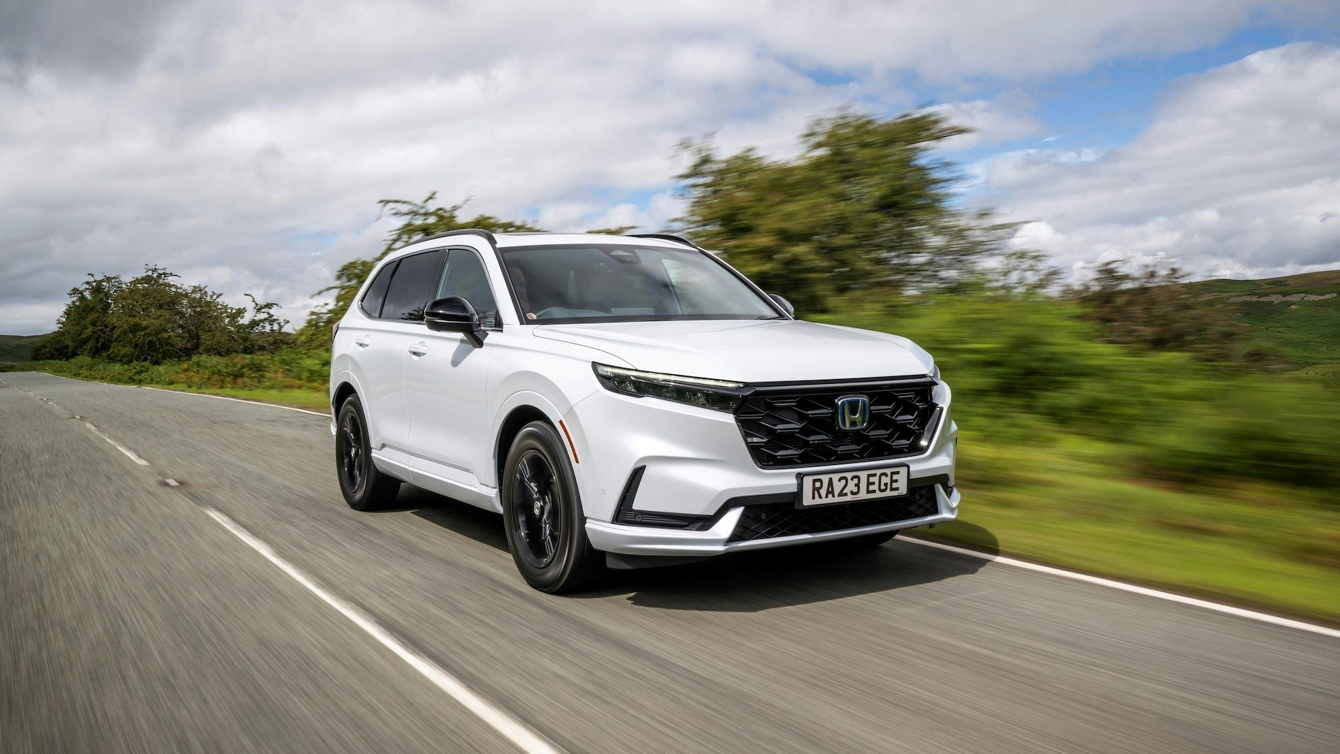 Honda CR-V Review 2025 Price, Boot Size Problems Carwow