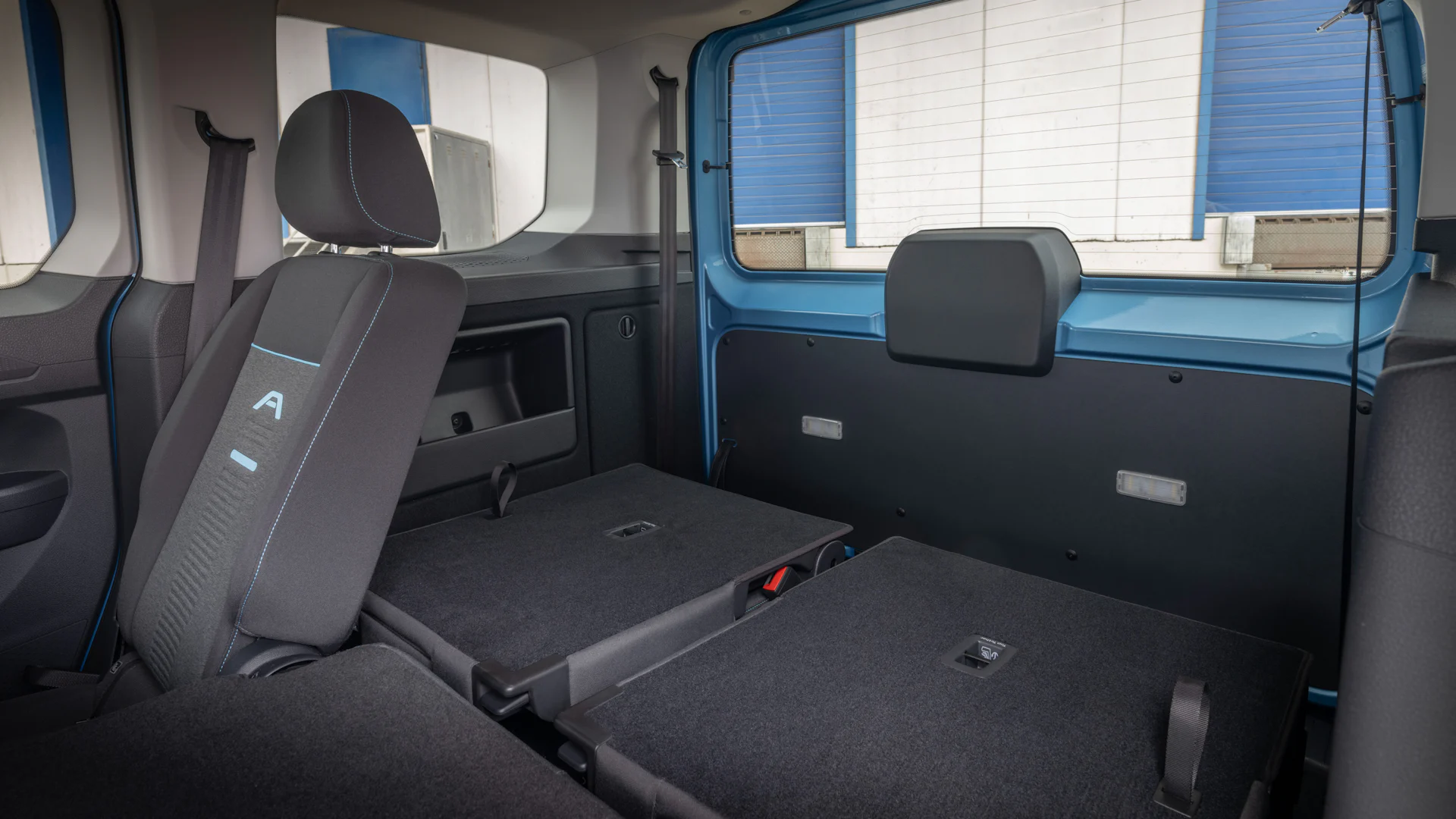 Ford Tourneo Connect Interior Y Maletero Carwow ford-tourneo-connect-interior-y-maletero-carwow