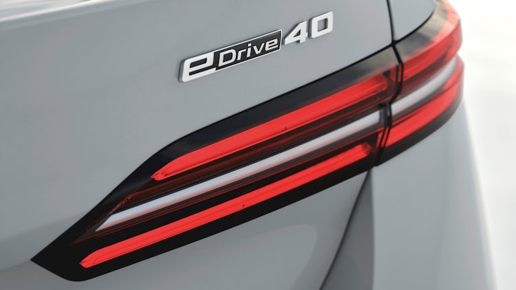 BMW i5: Neuer Elektro-Van - AUTO BILD
