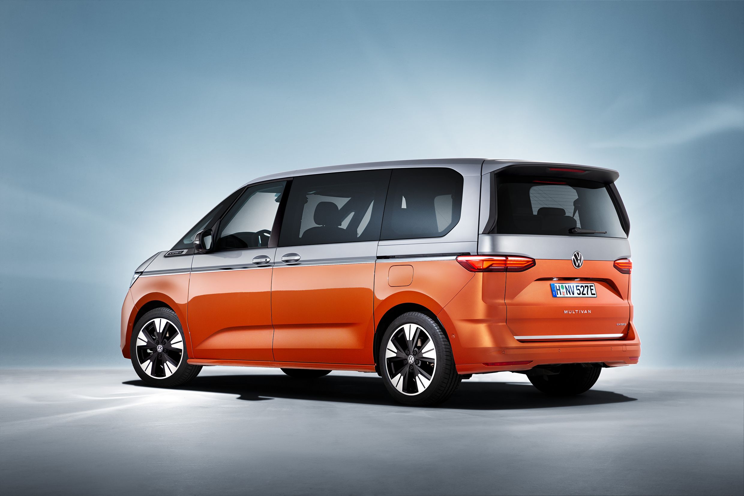 Volkswagen Multivan Test 2024 | Konfigurator & Preise | carwow.de
