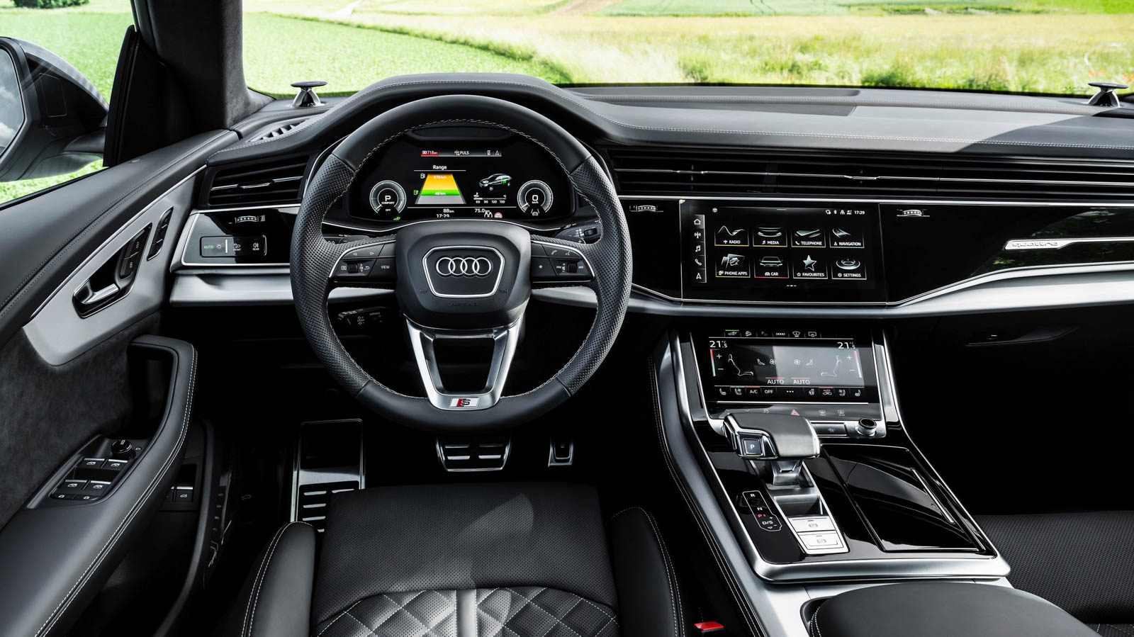 Audi Q8 Interior y maletero Carwow