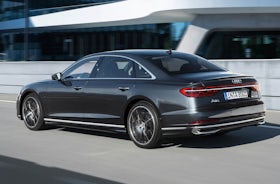 Audi A8 L gris Manhattan