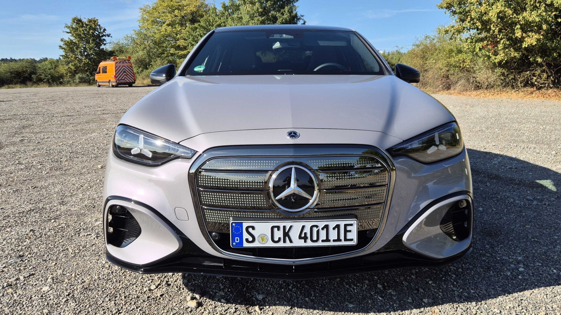 Mercedes C-Klasse elektrisch Exterieur Front stehend