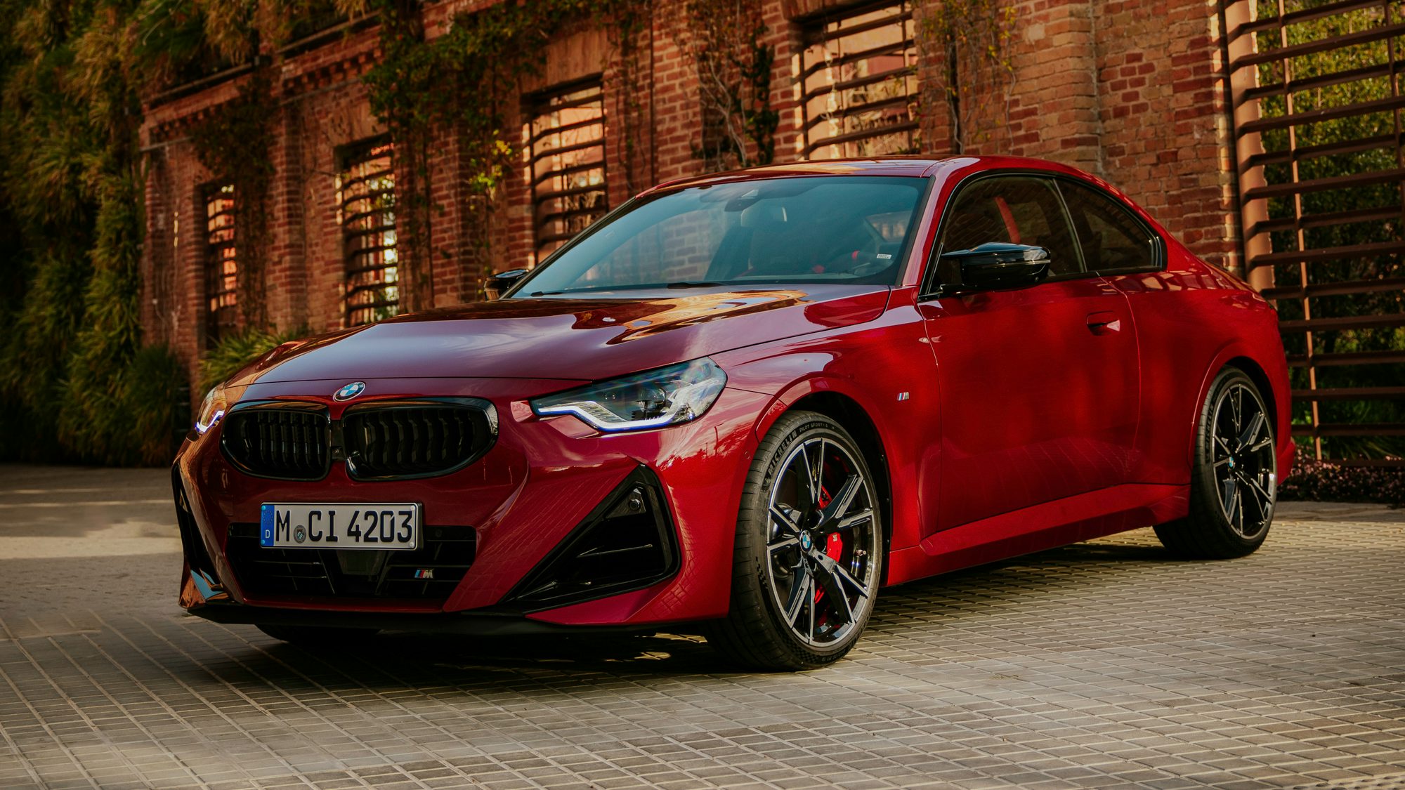 Z-VkWndAxsiBv_po_BMW-SERIE-2-COUPE-9.jpg