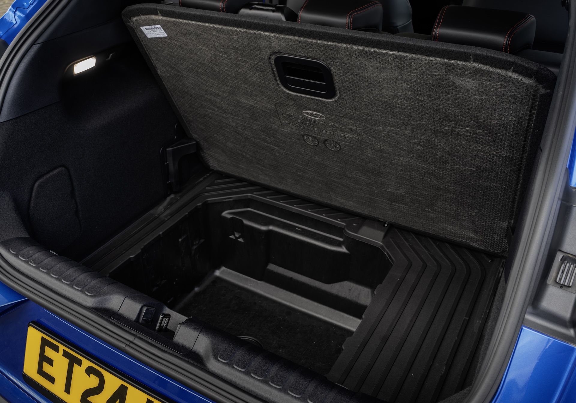 ford puma hybrid boot space